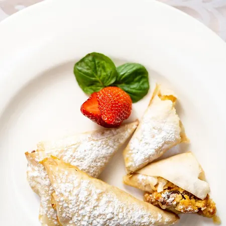 Heritage Antique فندق 4*