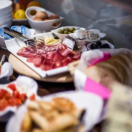 Heritage Antique سبليت