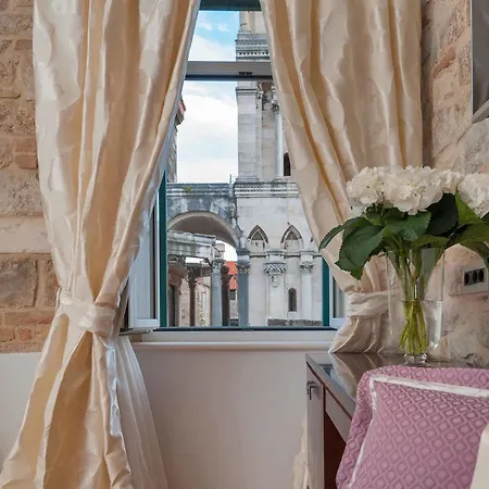 Heritage Antique 4* سبليت