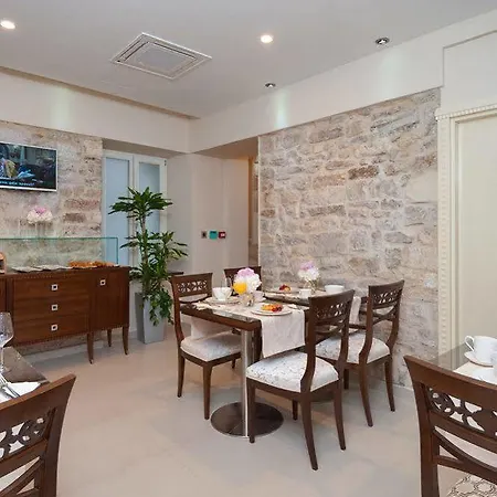 Heritage Antique 4* سبليت