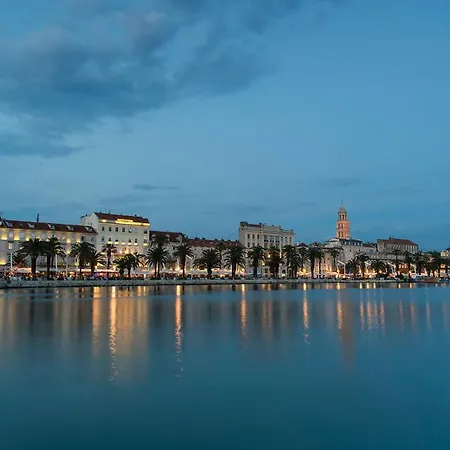 Heritage Antique Hotell Split