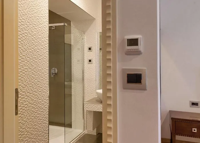 ホテル アンティーク ラグジュアリー ルーム