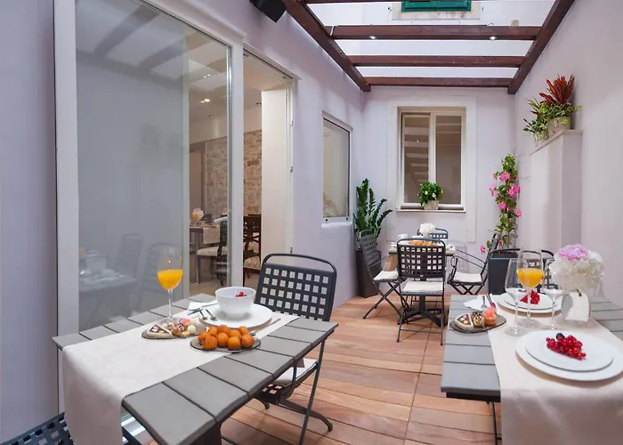 アンティーク ラグジュアリー ルーム ホテル スプリト