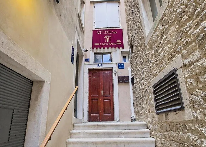 アンティーク ラグジュアリー ルーム 4* スプリト