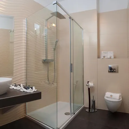 Готель Heritage Antique 4*
