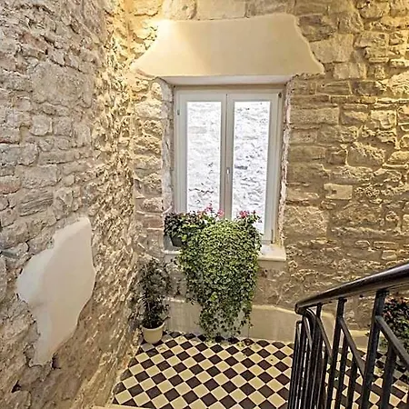 Heritage Antique Hotell Split