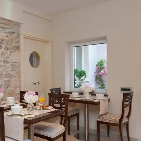 Ξενοδοχείο Heritage Antique Σπλιτ