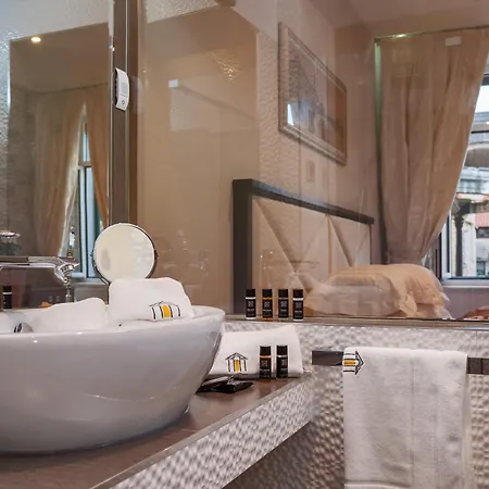 Heritage Antique Ξενοδοχείο 4*