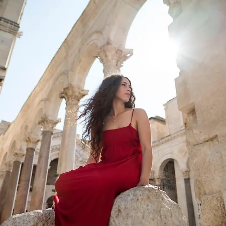 Heritage Antique Ξενοδοχείο 4*