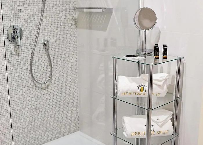 Hotel Heritage Antique