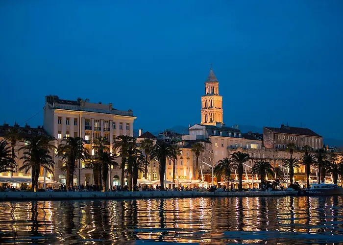 Hotell Heritage Antique 4*