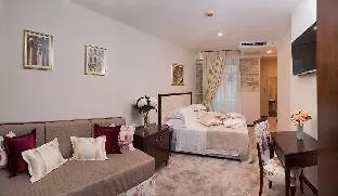 Heritage Antique