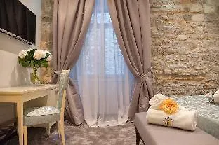 Heritage Antique Split