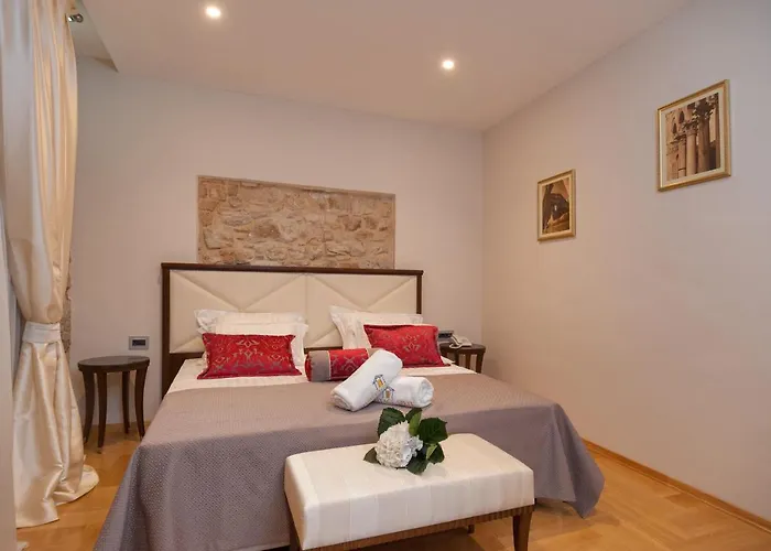 Heritage Antique Split